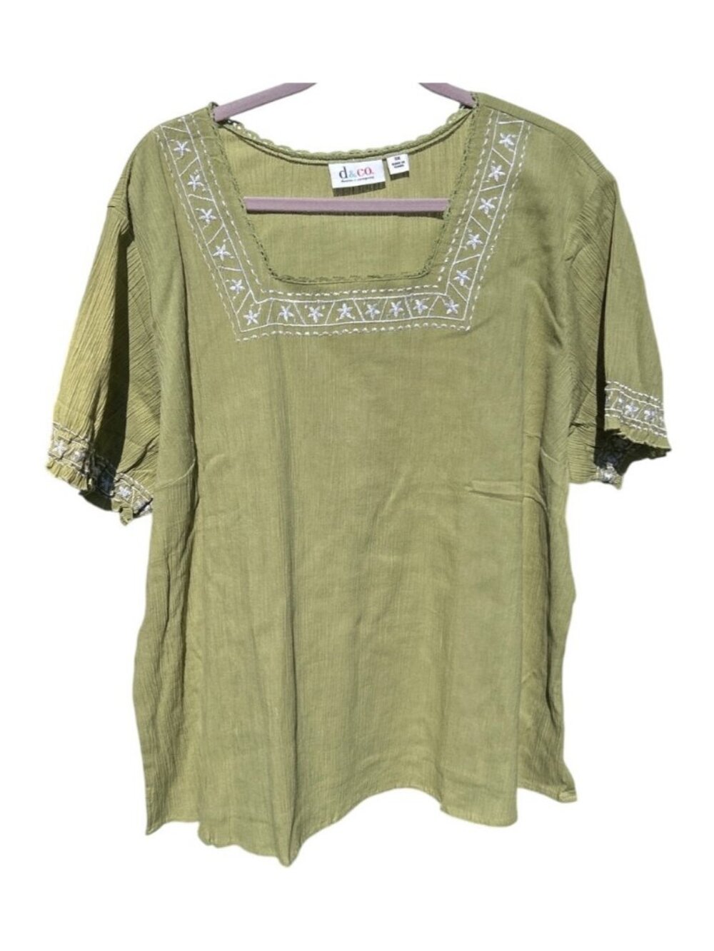 D&Co Womens  Size 3X Olive Green Square Neck Embroidered Top With Short Sleeves